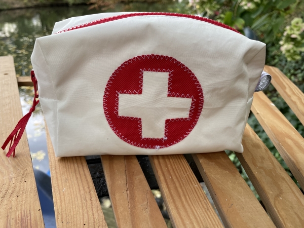 Segeltuch Kosmetiktasche eckig mit Kreuz